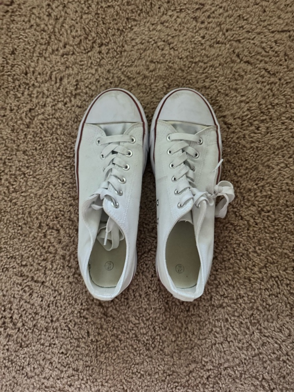 White Low-Top Canvas Sneakers for Women